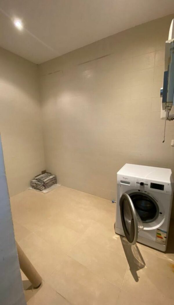 Quartier chic de la capitale Tunis, les Berges du Lac 2 comprennent des villas de luxe, des duplex, des appartements et d'autres belles locations disponibles via eric phare