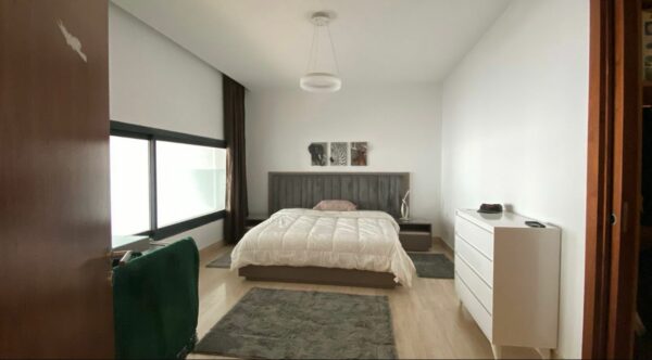 Quartier chic de la capitale Tunis, les Berges du Lac 2 comprennent des villas de luxe, des duplex, des appartements et d'autres belles locations disponibles via eric phare