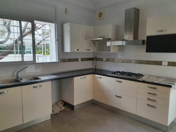 Vous cherchez à louer un bien. Marsa Ennassim est le quartier qui potentiellement pourrait réponde à votre besoin