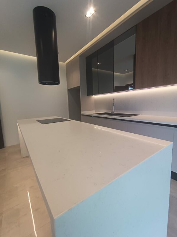 Lac 2 a louer belle villa neuve 4 suite jardin terrasse piscine