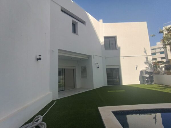 Lac 2 a louer belle villa neuve 4 suite jardin terrasse piscine