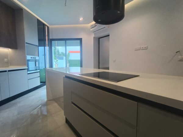 Lac 2 a louer belle villa neuve 4 suite jardin terrasse piscine