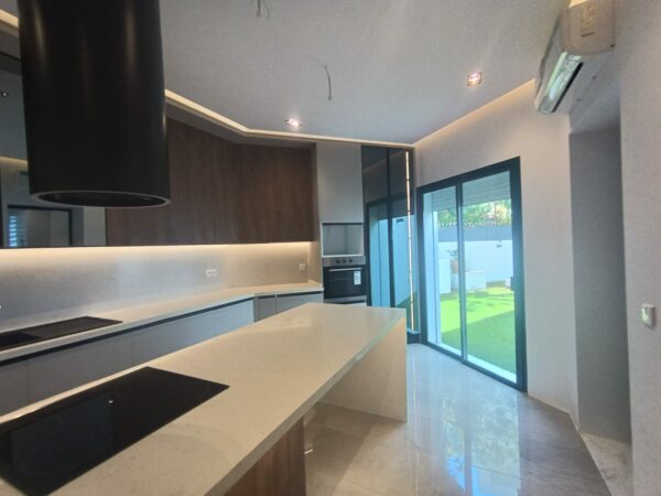 Lac 2 a louer belle villa neuve 4 suite jardin terrasse piscine