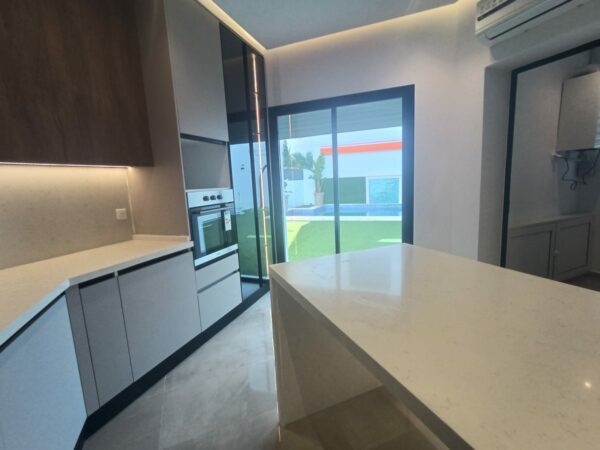 Lac 2 a louer belle villa neuve 4 suite jardin terrasse piscine