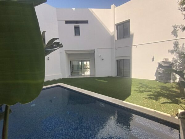 Lac 2 a louer belle villa neuve 4 suite jardin terrasse piscine