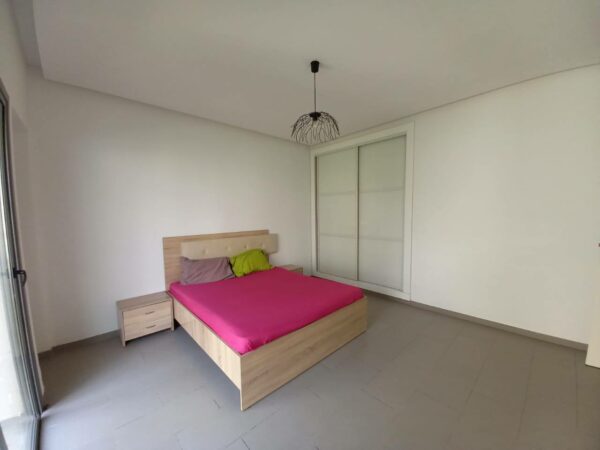 A louer rez de chaussée de villa type umelée meublée 3 chambres avec jardin terrasse piscine sur Gammarth zone touristique