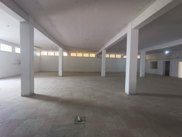 Lac 3 Zone industrielle et d'activités Kheireddinne Kram grand locaux a louer