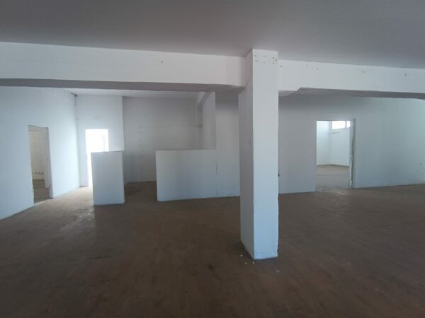 Lac 3 Zone industrielle et d'activités Kheireddinne Kram grand locaux a louer