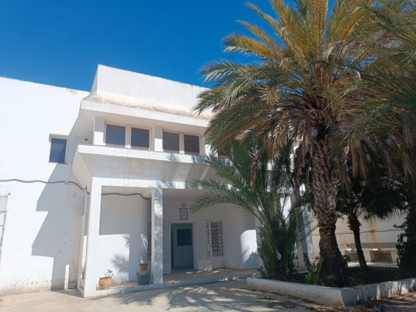 Lac 3 Zone industrielle et d'activités Kheireddinne Kram grand locaux a louer