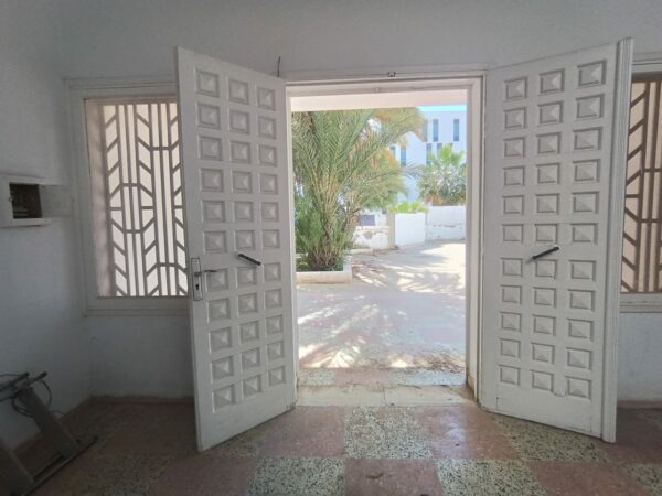 Lac 3 Zone industrielle et d'activités Kheireddinne Kram grand locaux a louer