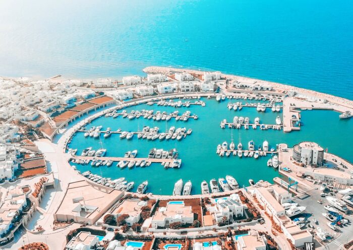 Oui, investir dans l'immobilier d'une marina peut être un excellent investissement grâce à la forte demande de locations de prestige et aux rendements locatifs potentiels élevés. Gammarth Marina un quartier d’exception.