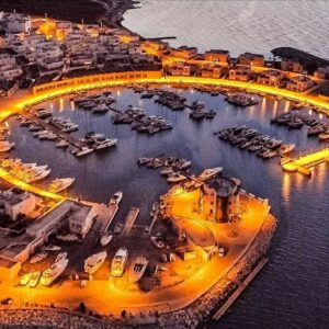 La Résidence Marina Cap Gammarth est idéalement située dans la baie prisée de Gammarth