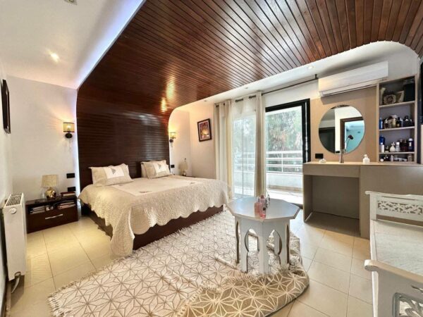 Marsa Les Pins superbe loft meublé avcec belle terrasse aménagée à louer