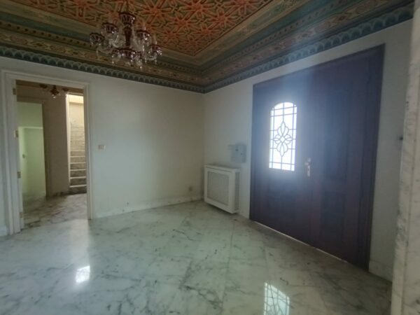 A louer sur Marsa Cube superbe demeure avec villa haut standing belle vue mer jardin grande terrasse piscine balcons garage