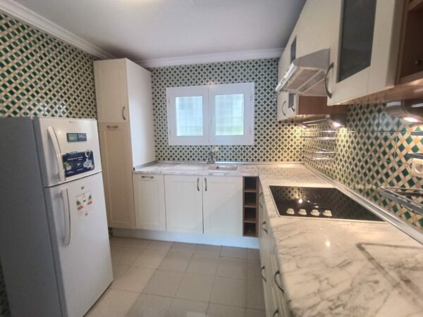 A louer sur Marsa Cube superbe demeure avec villa haut standing belle vue mer jardin grande terrasse piscine balcons garage