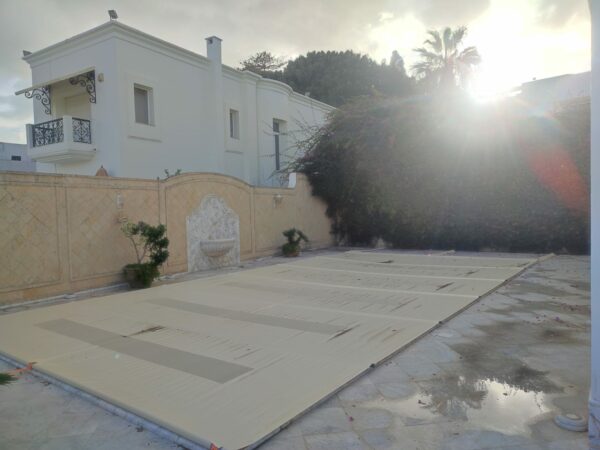 A louer sur Marsa Cube superbe demeure avec villa haut standing belle vue mer jardin grande terrasse piscine balcons garage