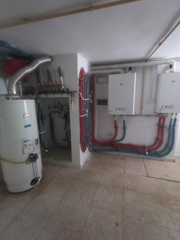 A louer sur Marsa Cube superbe demeure avec villa haut standing belle vue mer jardin grande terrasse piscine balcons garage