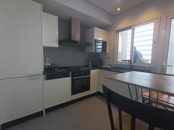 Belle location pied dans l'eau appartement meublé 2 chambres terrasse vue mer situé dans une résidence haut standing à Raoued Plage