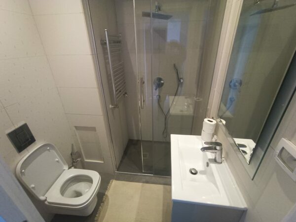 Belle location pied dans l'eau appartement meublé 2 chambres terrasse vue mer situé dans une résidence haut standing à Raoued Plage