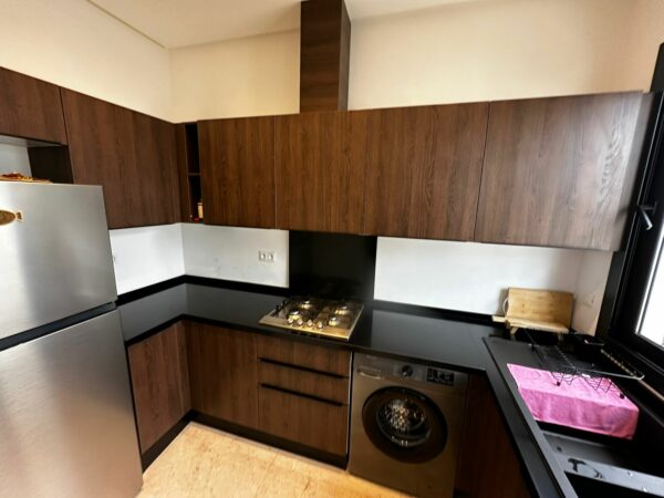 Gammarth route du relais villa moderne et récente 4 suites plus piscine à vendre