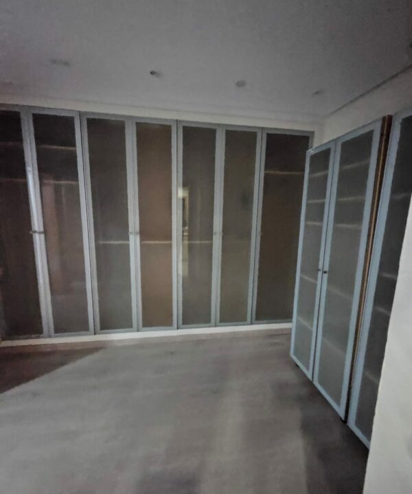 Sidi bou très lle villa moderne avec jardin à la location annuelle