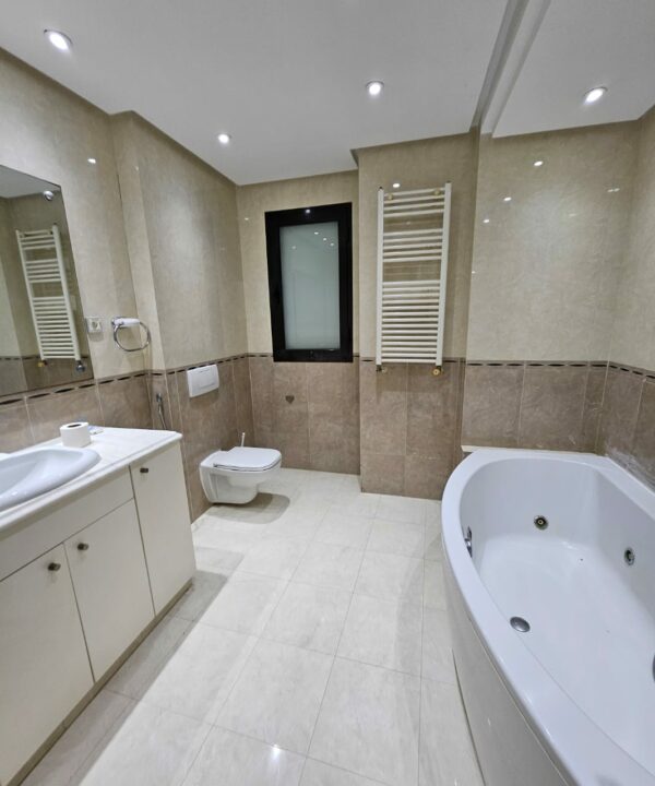 A louer splendide villa moderne 4 chambres et suites sur Sidi Bou Said