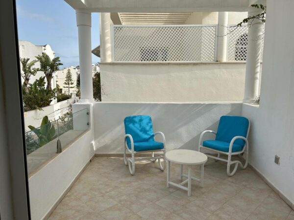 Cap Gammarth beau duplex rénové vue sur la marina la Méditerranée et les yachts