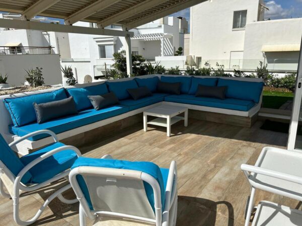 Cap Gammarth beau duplex rénové vue sur la marina la Méditerranée et les yachts