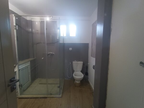 Gammarth joli meublé une chambres avec belle piscine jardin terrasse location annuelle