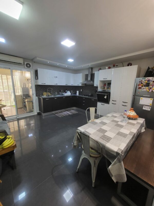 Rez de Chaussée haut standing à vendre à Ain Zaghouan Nord