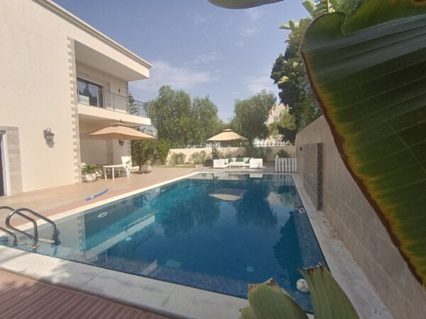 Tunis Lac 2 belle villa pour ambassadeur ou diplomate de haut rang à louer
