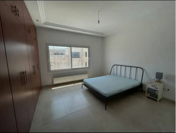 Gammarth récente et spacieuse villa chambres 7 piscine jardin à la location annuelle