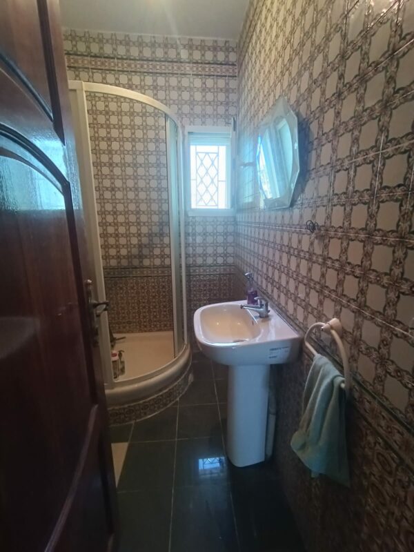 Opportunité spacieux triplex S5 avec jardin parking a vendre sur Gammarth résidence