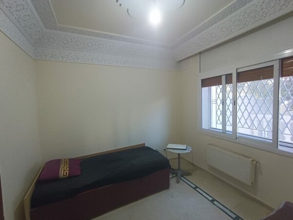 Opportunité spacieux triplex S5 avec jardin parking a vendre sur Gammarth résidence