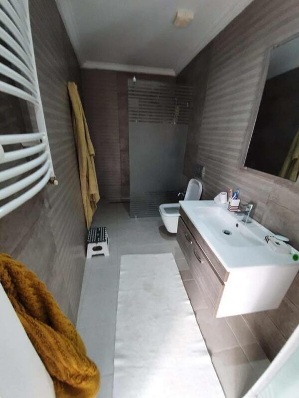 A louer au Palace Gammarth duplex chambres jardin