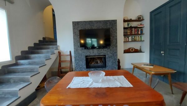 A vendre demeure d'exception sur Gammarth foret avec 5 suites piscine interieure grand jardin