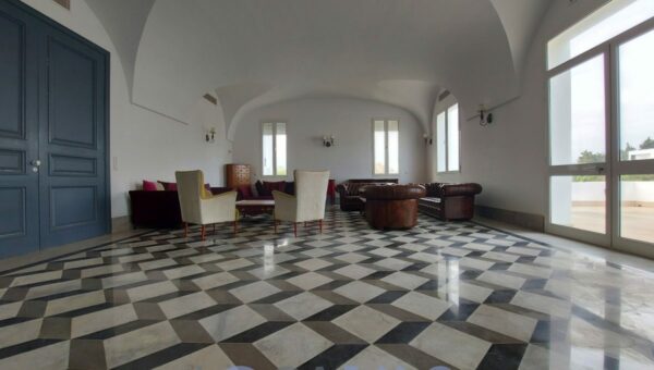 A vendre demeure d'exception sur Gammarth foret avec 5 suites piscine interieure grand jardin