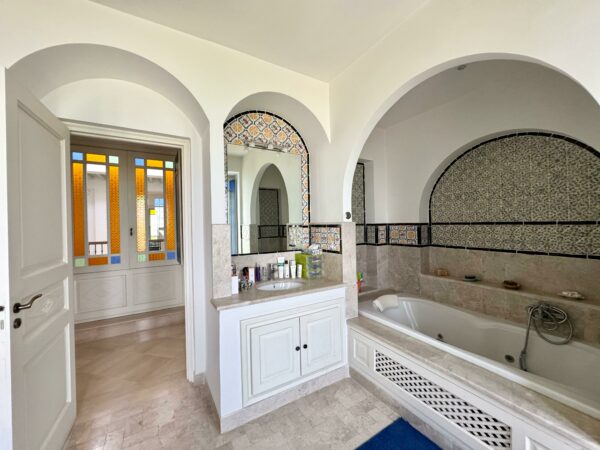 Agréable villa de caractére excellen standing et architecture à louer