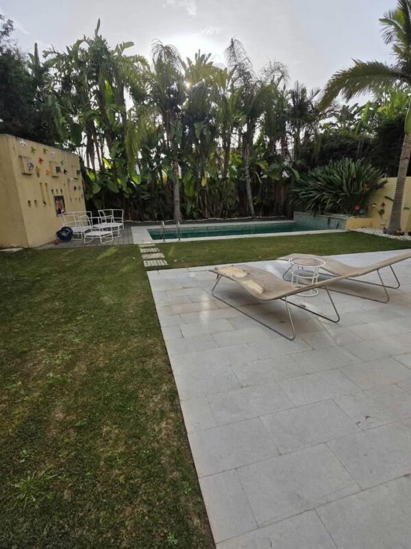 Villa moderne s4 à vendre sur la Soukra dans une résidence sécurisée