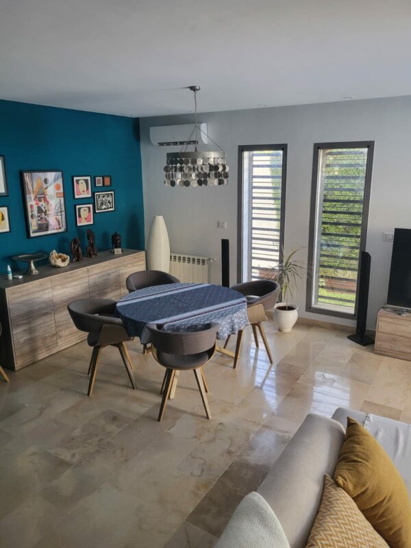 La Soukra villa contemporaine S4 jardin piscine a vendre