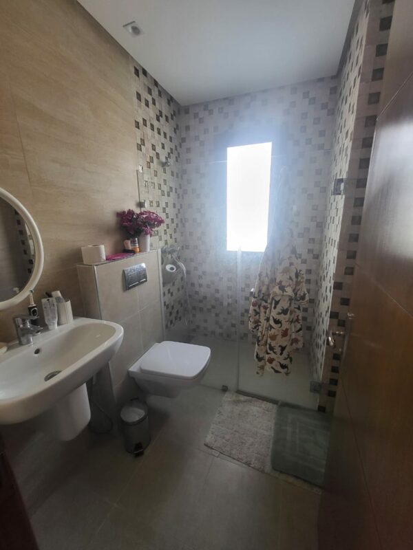 La Soukra villa contemporaine S4 jardin piscine a vendre