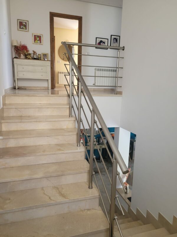 La Soukra villa contemporaine S4 jardin piscine a vendre