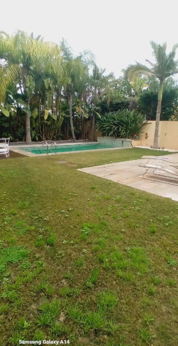 Villa moderne s4 à vendre sur la Soukra dans une résidence sécurisée