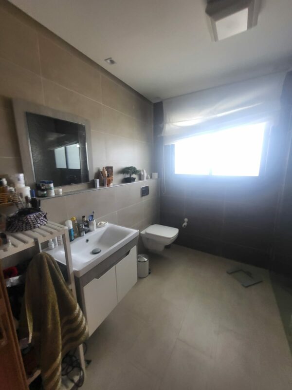 La Soukra villa contemporaine S4 jardin piscine a vendre