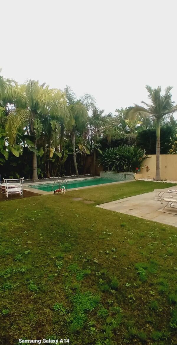 Villa moderne s4 à vendre sur la Soukra dans une résidence sécurisée