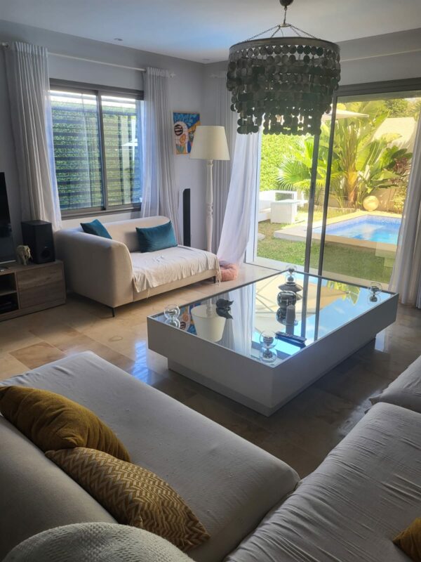 La Soukra villa contemporaine S4 jardin piscine a vendre