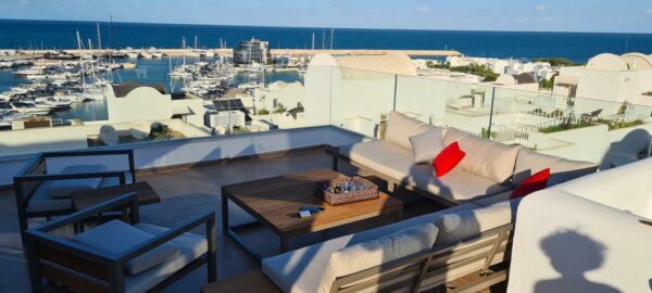 A louer sur Cap Gammarth Marina duplex haut de gamme chambres vue mer et marina