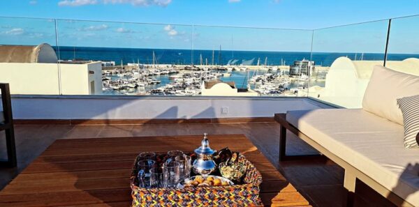 A louer sur Cap Gammarth Marina duplex haut de gamme chambres vue mer et marina