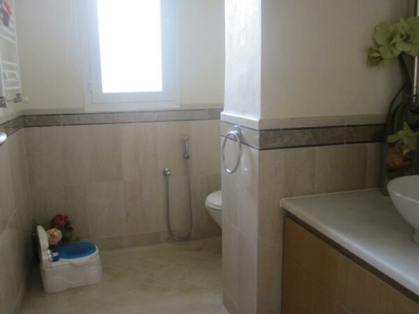 A louer sur Cap Gammarth Marina duplex haut de gamme chambres vue mer et marina