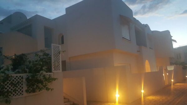 A louer sur Cap Gammarth Marina duplex haut de gamme chambres vue mer et marina